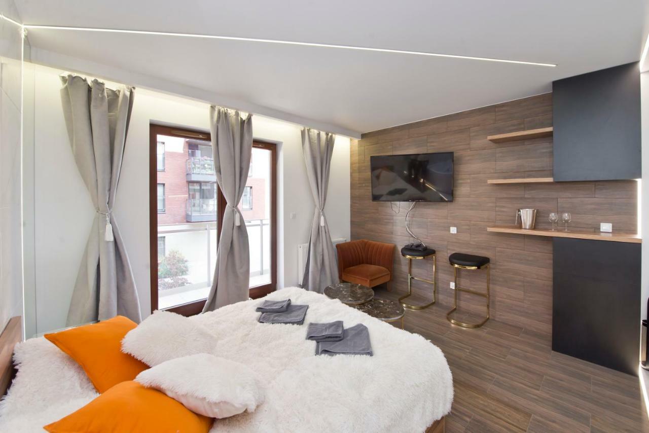 Yourapart Chmielna Park Exclusive Z Wanna Wolnostojaca Lub Jacuzzi Gdansk Exterior photo